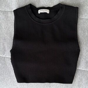 Babaton Black Sleeveless Ribbed Cropped Tank